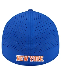 New Era Men's Blue York Knicks Featherweight Poly Rope Flex 39Thirty Hat