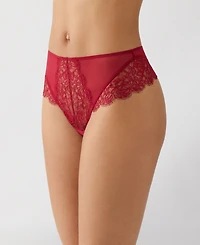 b.tempt'd by Wacoal Women's It's On Thong Underwear 933296