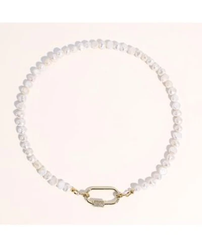 18k Gold Freshwater Pearl With Lock Taylor Necklace Medium