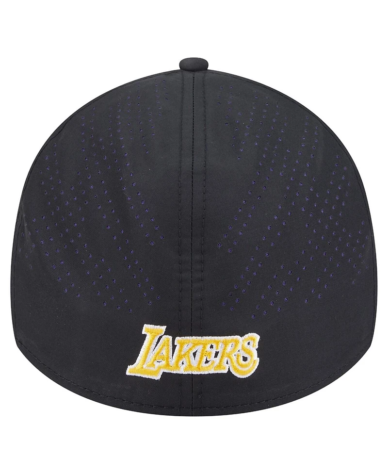 New Era Men's Black Los Angeles Lakers Night 39THIRTY Flex Hat