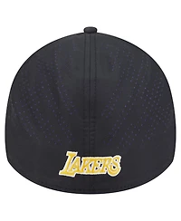 New Era Men's Black Los Angeles Lakers Night 39THIRTY Flex Hat