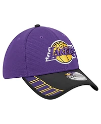 New Era Men's Purple Los Angeles Lakers Visor Hit 39THIRTY Flex Hat