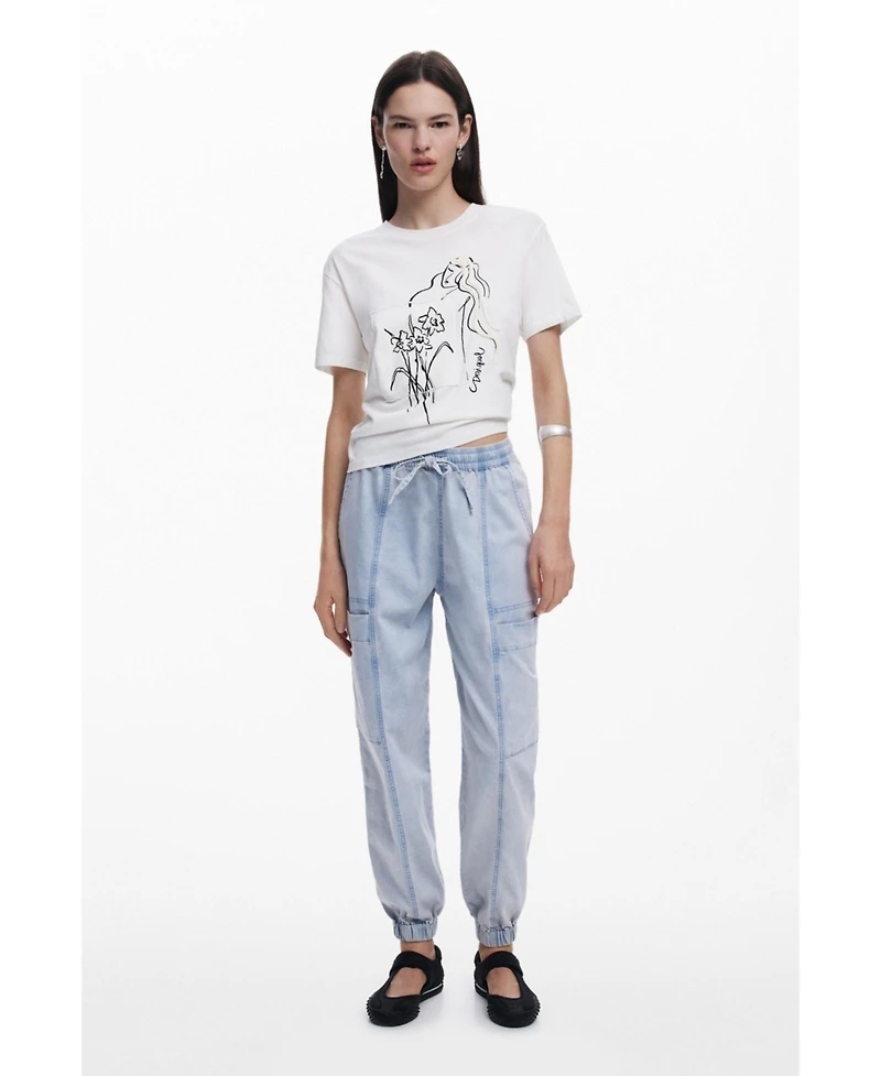 Desigual Women's Floral T-shirt feminine silhouette