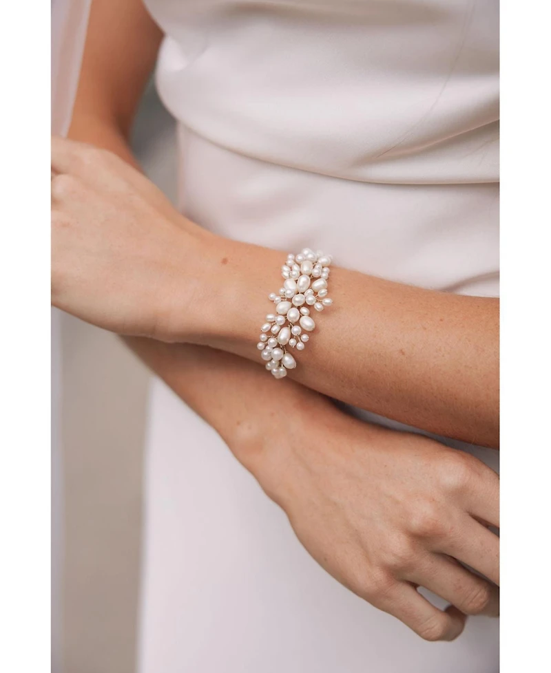 Untamed Petals Moore Freshwater Bracelet