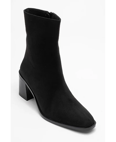Prologue Shoes Chara Block Heel Ankle Boot (Women)