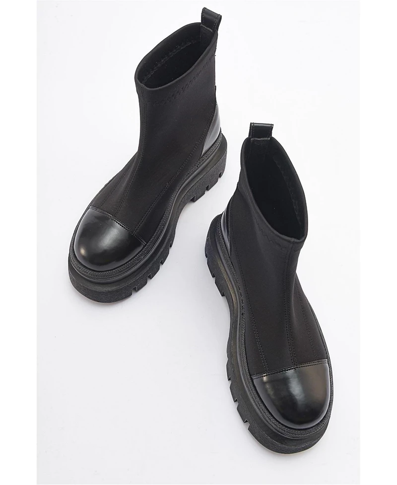 Prologue Shoes Aves Chunky Scuba Boot (Women)