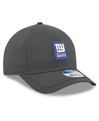 New Era Men's Charcoal New York Giants 2025 Sideline Cold Weather 9FORTY M-Crown Adjustable Hat