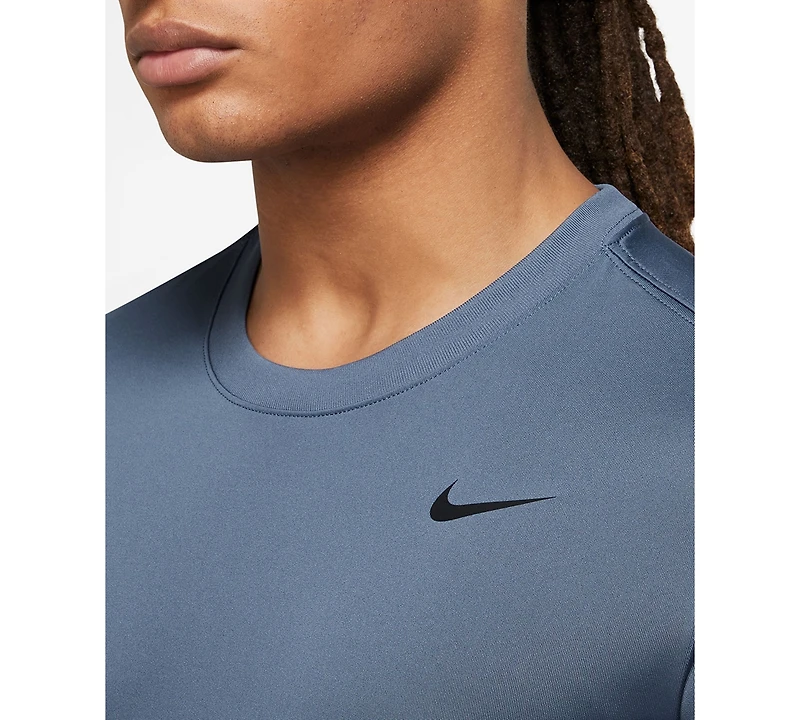 Nike Men's Relaxed-Fit Long-Sleeve Fitness T-Shirt