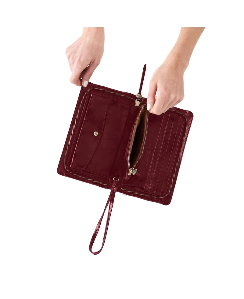 Hobo Evolve Wristlet