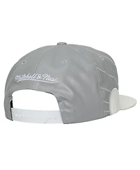 Mitchell & Ness Men's and Women's Gray/White Chicago Bulls Day 12 Two-Tone leather Snapback Hat