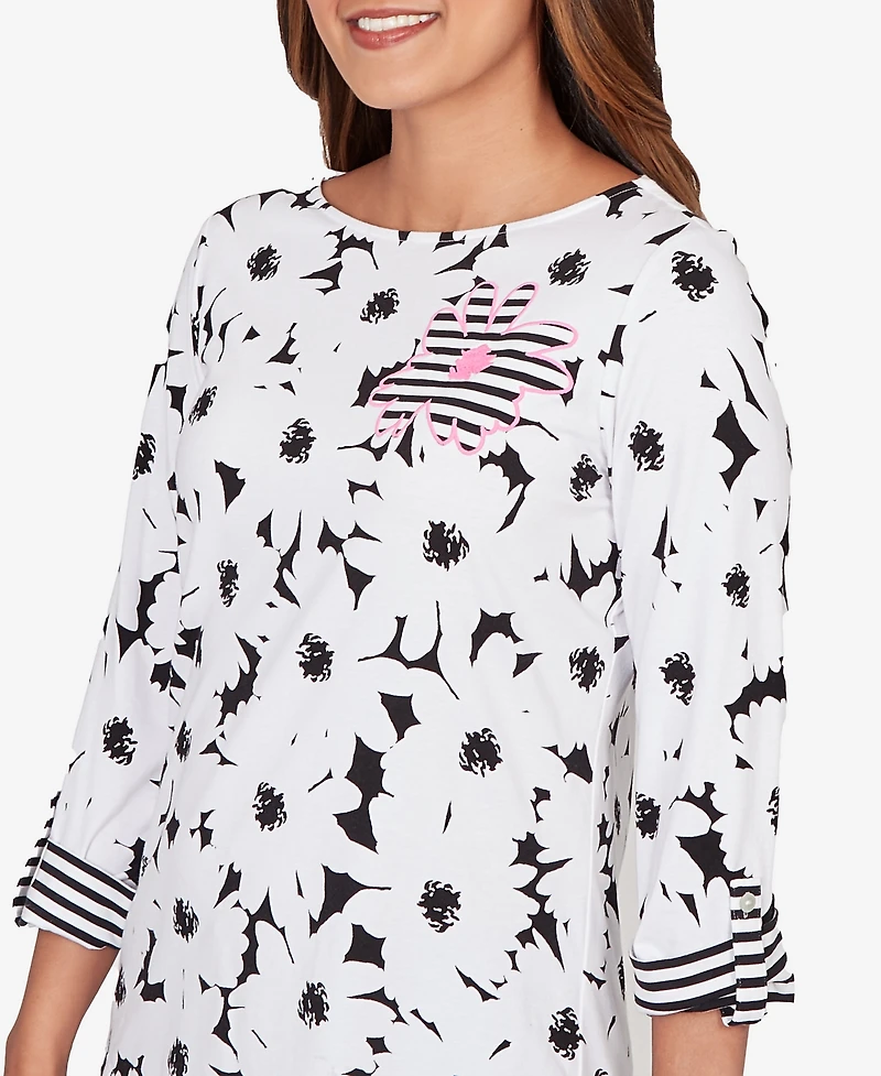 Ruby Rd. Petite Embroidered Daisy Graphic Top