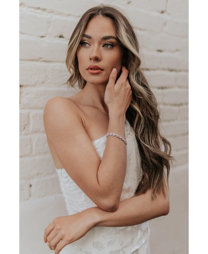 Untamed Petals Charming Crystal Bracelet