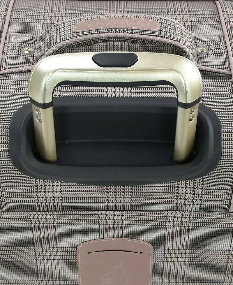 London Fog Brentwood Iv 20" Spinner Carry-on
