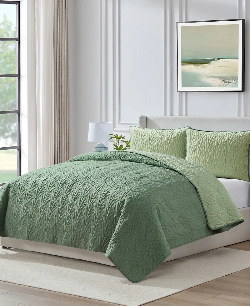 Seventh Studio Seashell Reversible 3-Piece Quilt Set, King