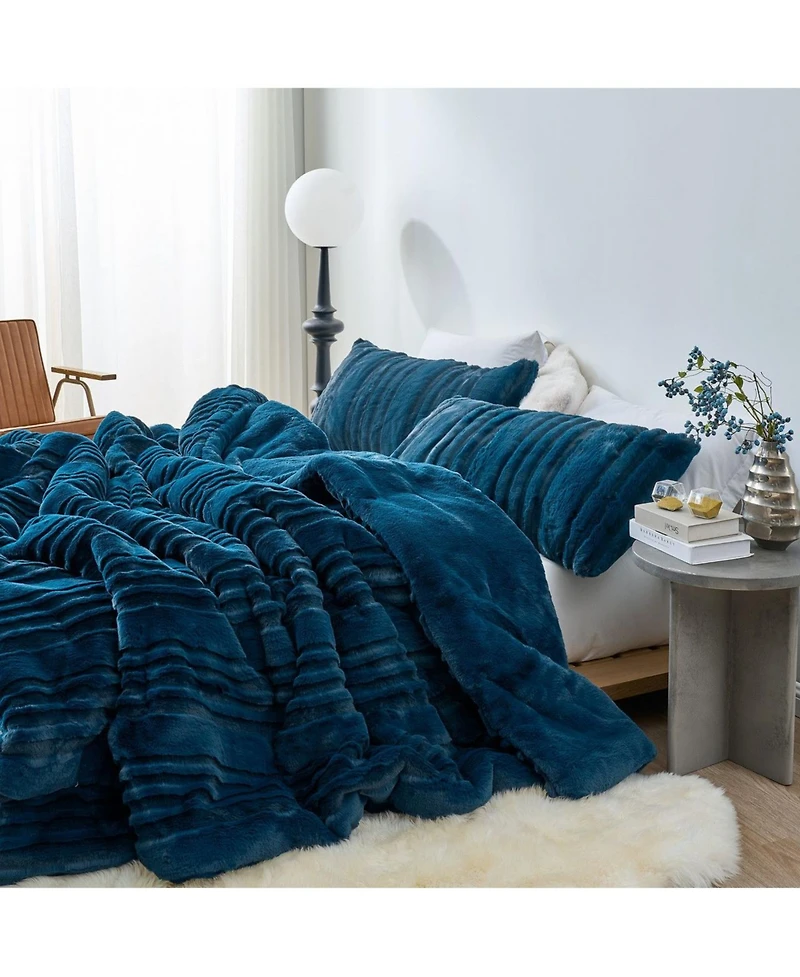 Coma Inducer Chunky Bunny Freezin Waters Oversized Comforter Set