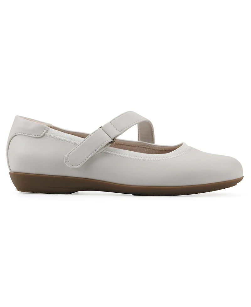 Cliffs by White Mountain Women's Carwen Ballet Flat