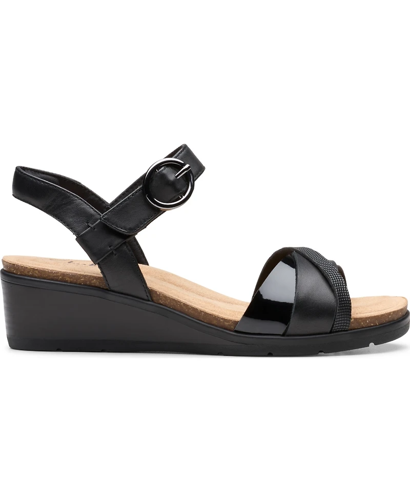 Clarks Women's Kacha Wave Round Toe Sandals