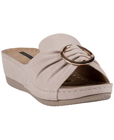 Gc Shoes Women's Isola Floral Rosette Wedge Sandals