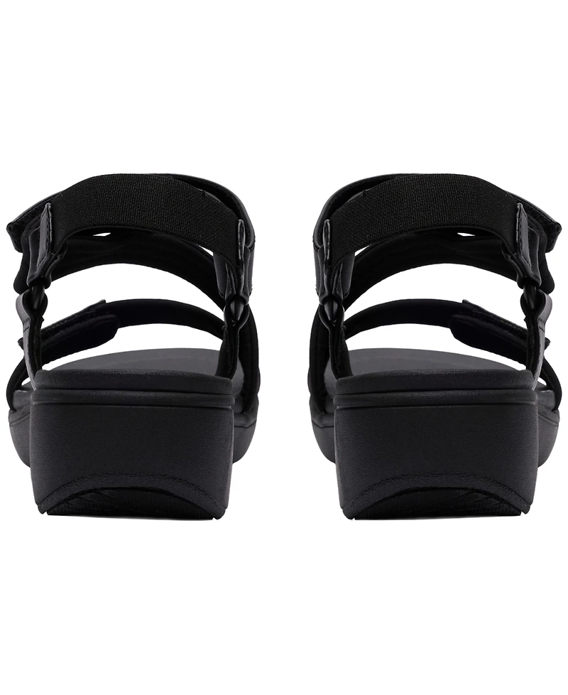 Clarks Women's Cloudsteppers Round toe Wedge Sandals