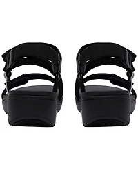 Clarks Women's Cloudsteppers Round toe Wedge Sandals