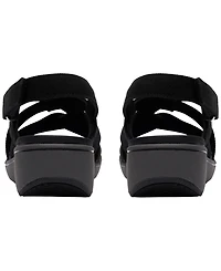 Clarks Women's BreezeRae Ana Open Toe Wedge Sandals