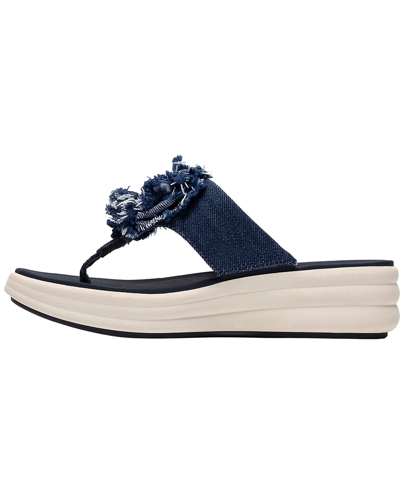 Clarks Women's Cloudsteppers Drift Rose Round Toe Sandals