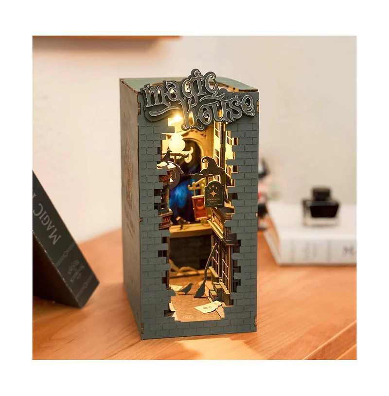 Flash Popup Diy 3D Book Nook Kit: Magic House 216 pieces