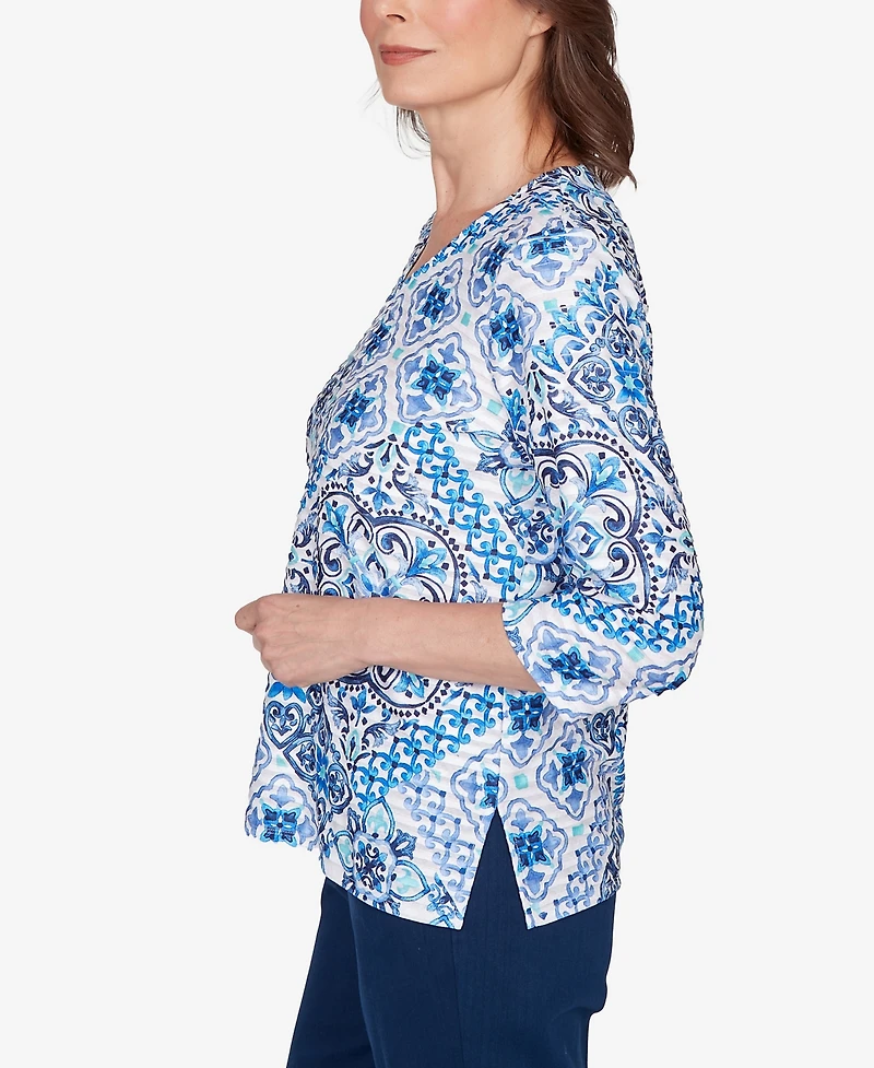 Alfred Dunner Women's Mykonos Aegean Tile V Neck Top