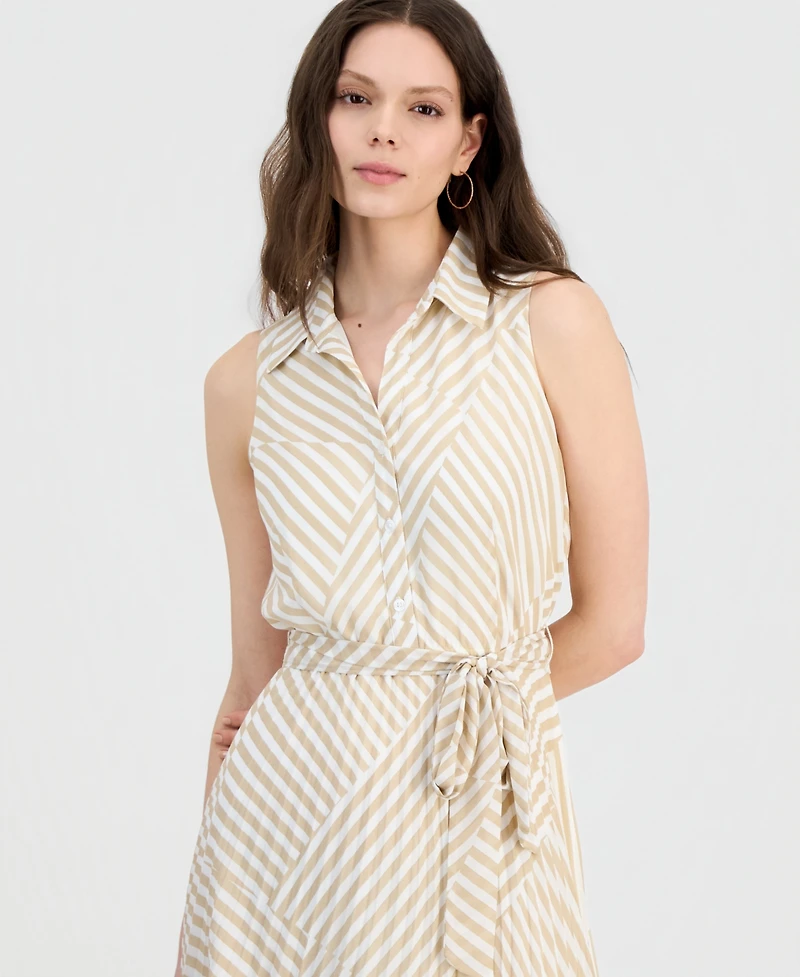 Sandra Darren Petite Printed Pleated Maxi Dress