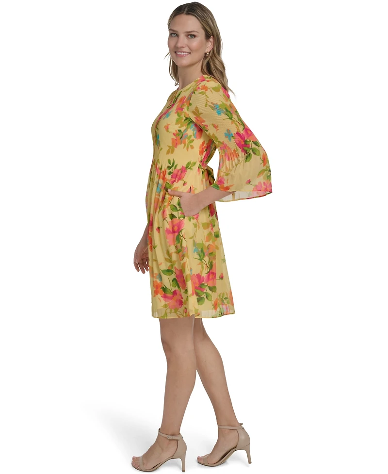 Jessica Howard Petite Bell-Sleeve Jewel Neck Pleated Dress