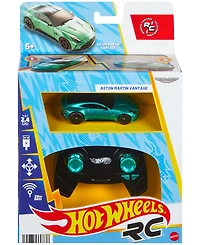 Hot Wheels 1:64 Scale Aston Martin Vantage, Battery-Powered Remote-Control Race Car Toy