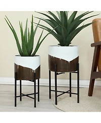 LuxenHome 2-Piece White and Brown Metal Cachepot Planters Set with Black Stands