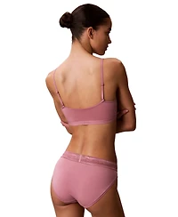 Calvin Klein Women's Form To Body Lightly Lined Bralette QF7554