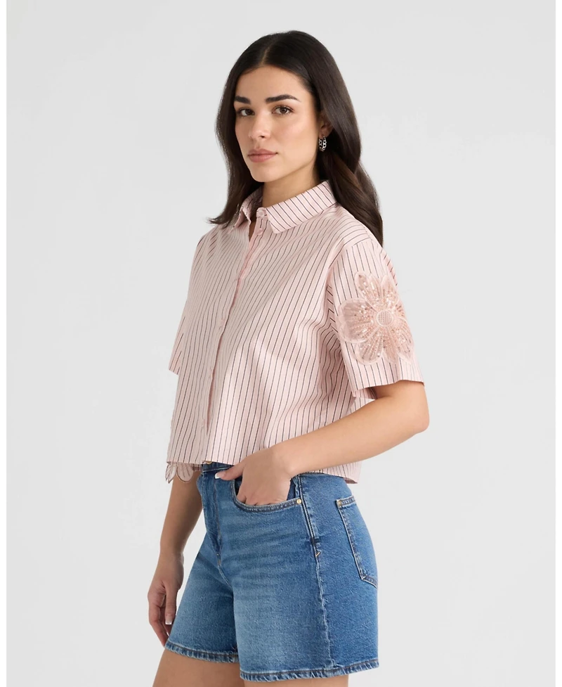 Nvlt Women's Short Sleeve Camp Shirt w Floral Applique
