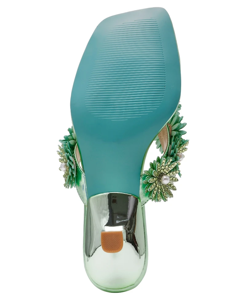 Betsey Johnson Women's Leslie Slip-On Sandals