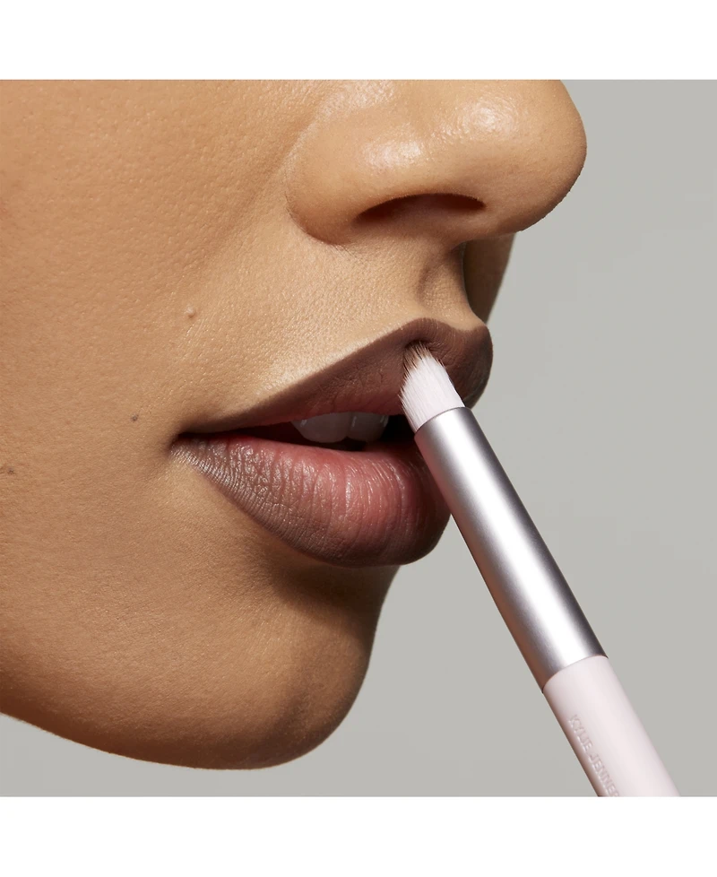Kylie Cosmetics Lip Sculpt and Diffuse Brush