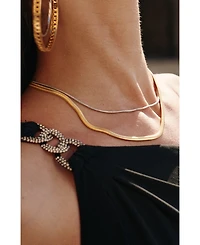 Retro Chic Colosseum Necklace