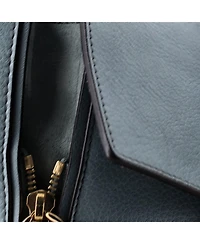 Pre-Owned Chloe Small Faye Day Bag Leather