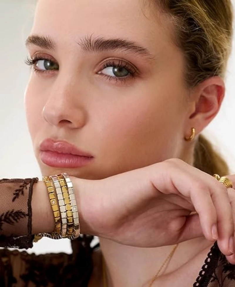 Square Dot Bracelet in Gold Vermeil