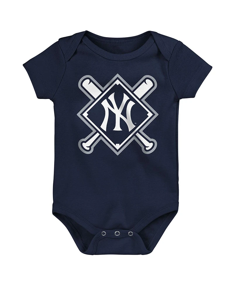 Outerstuff Newborn 3-Pack New York Yankees Home Plate Creeper Set