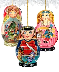 Designocracy Nutcracker Dolls Wooden Ornaments, Set of 3