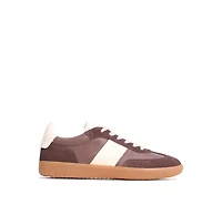 Eos Footwear Women's Antigo Sneaker