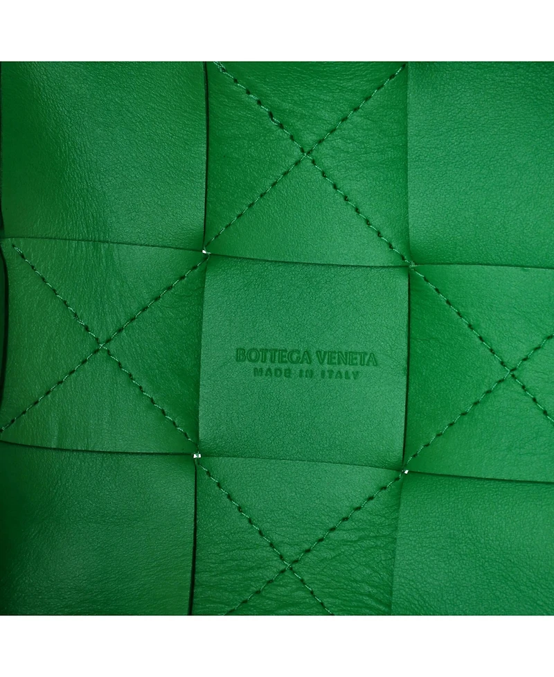 Pre-Owned Bottega Veneta Small Cassette Bucket Bag Maxi Intrecciato Leather