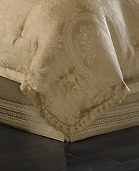 J Queen New York Napoleon 4-Pc. Comforter Set