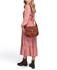 Old Trend Camellia Medium Shoulder Bag