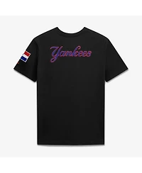 New Era Men's Black New York Yankees Dominican Republic Country Flag T-Shirt