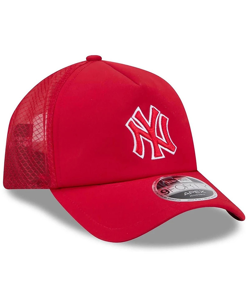 New Era Men's Red New York Yankees 2026 Batting Practice Alternate Apex 9FORTY Adjustable Hat