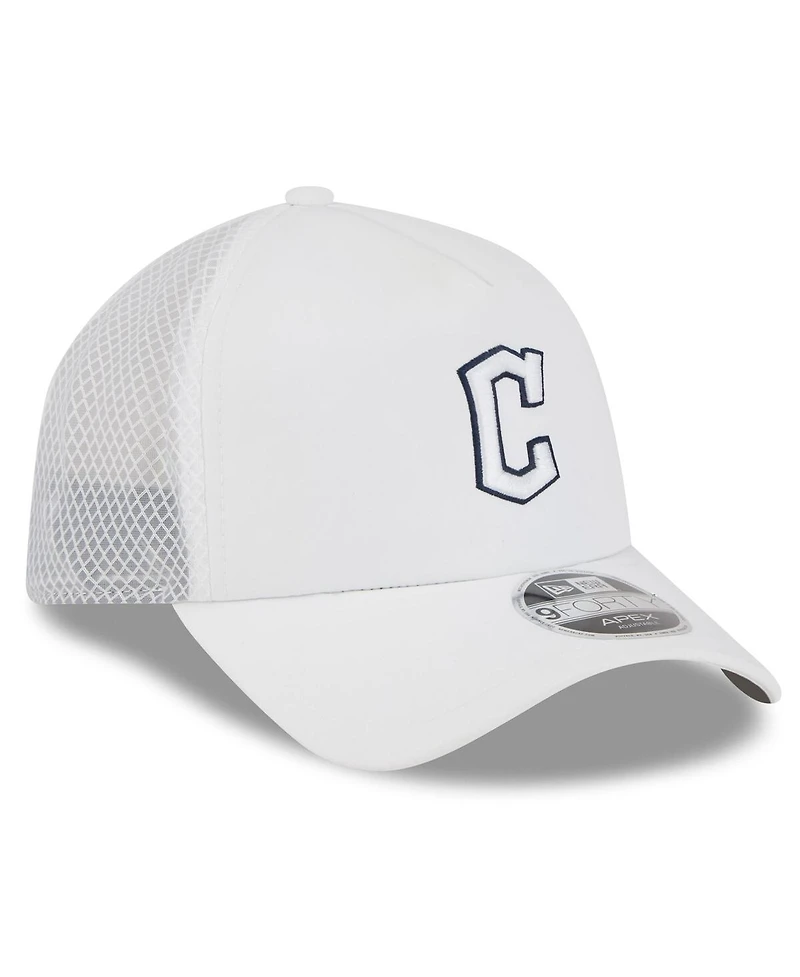 New Era Men's White Cleveland Guardians 2026 Batting Practice Apex 9FORTY Adjustable Trucker Hat