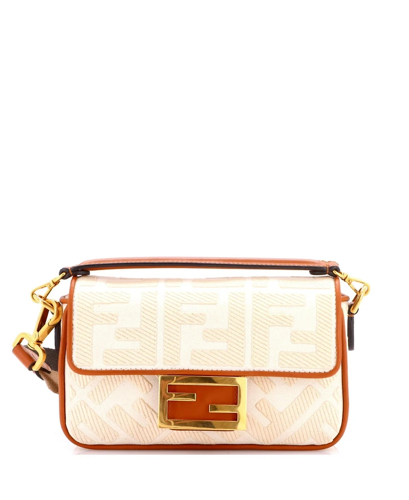 Pre-Owned Fendi Mini Baguette Nm Bag Zucca Embroidered Canvas