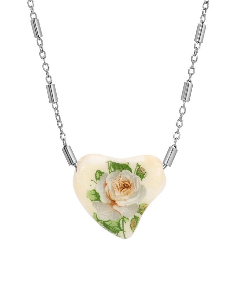 2028 White Heart Flower Necklace